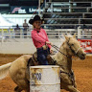 Meet your Posher, Kaylie